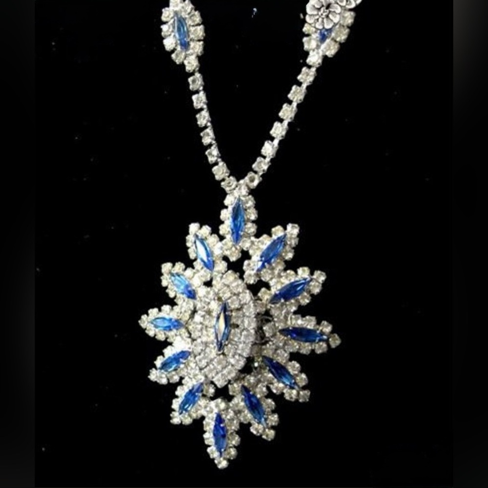 Vintage Art Deco Sapphire Blue Rhinestone Necklace